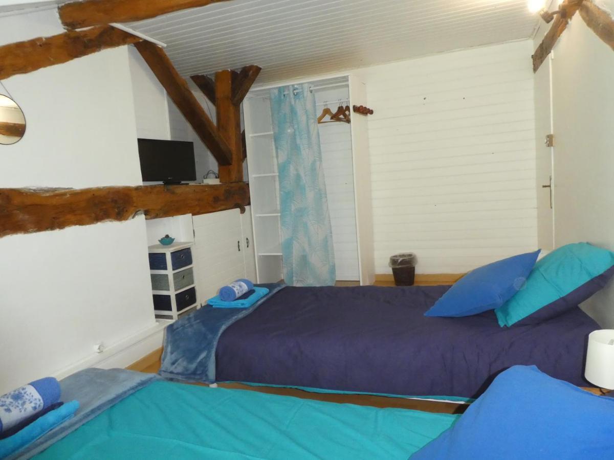 Les Chambres Du Ladoux Sencenac-Puy-de-Fourches Esterno foto